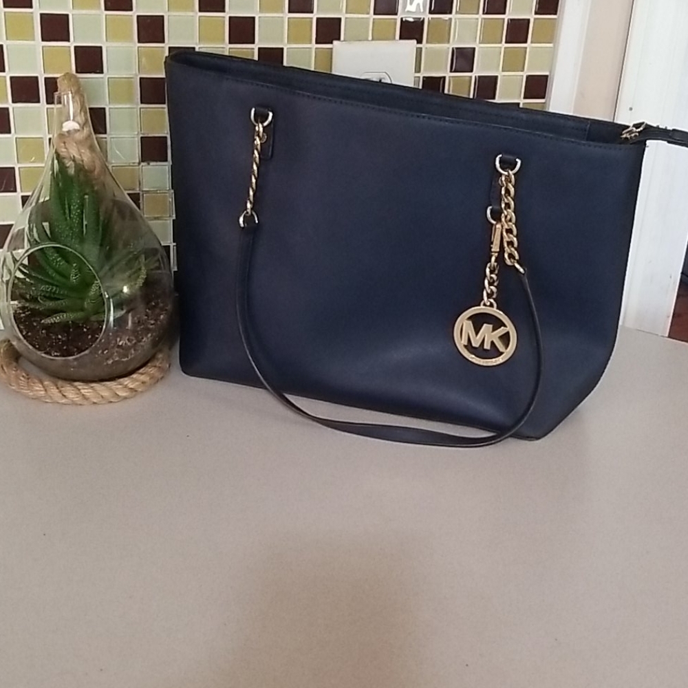 MK purse
